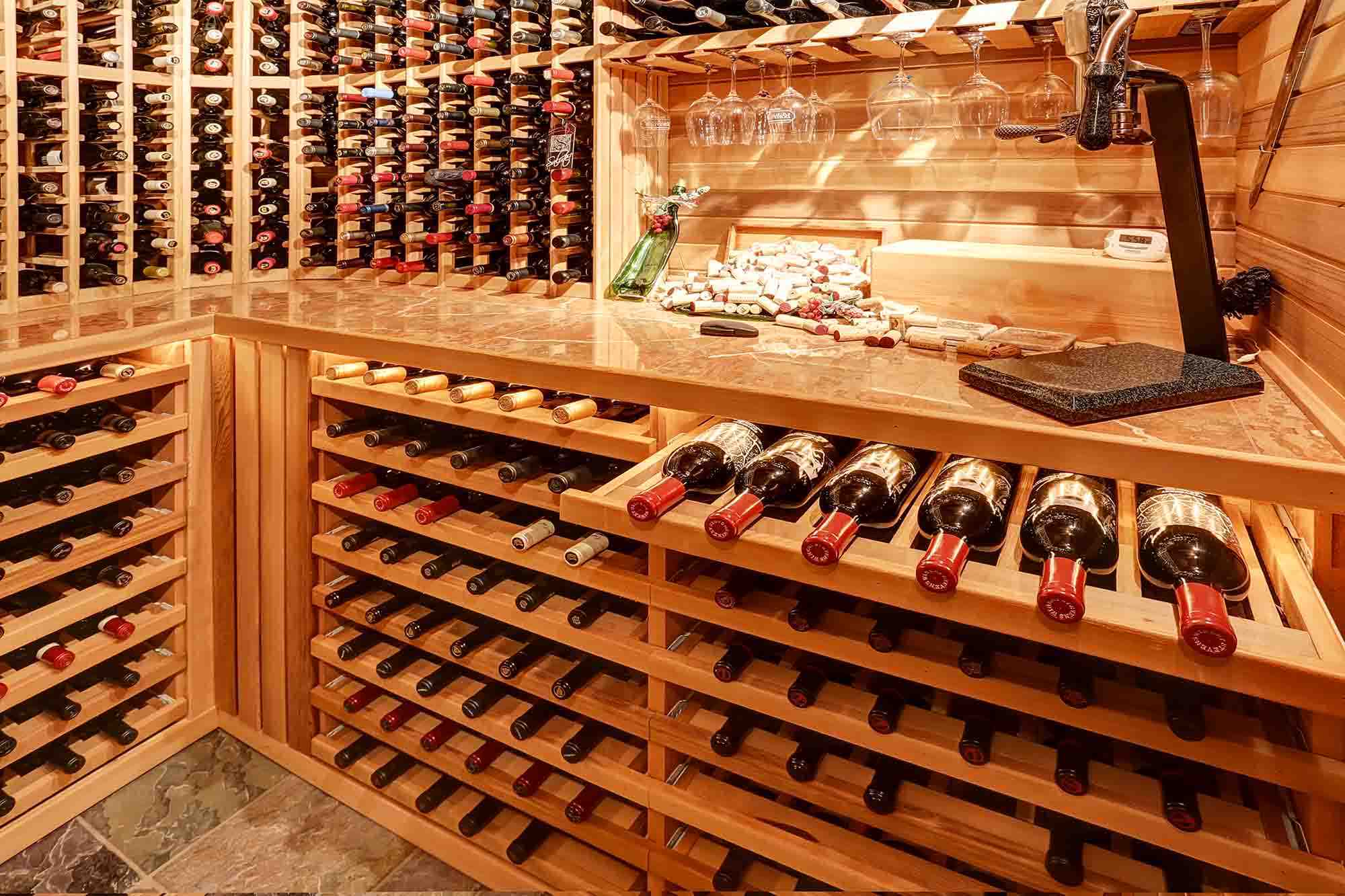 Comment conserver les bouteilles dans une cave à vin?